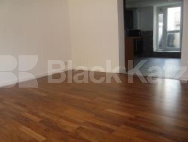 			LET!, 3 Bedroom, 1 bath, 1 reception Flat			 Womesley Road, CROUCH END